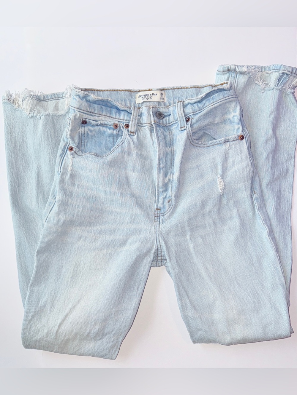 Abercrombie & Fitch The '90s Straight Ultra High Rise Jeans